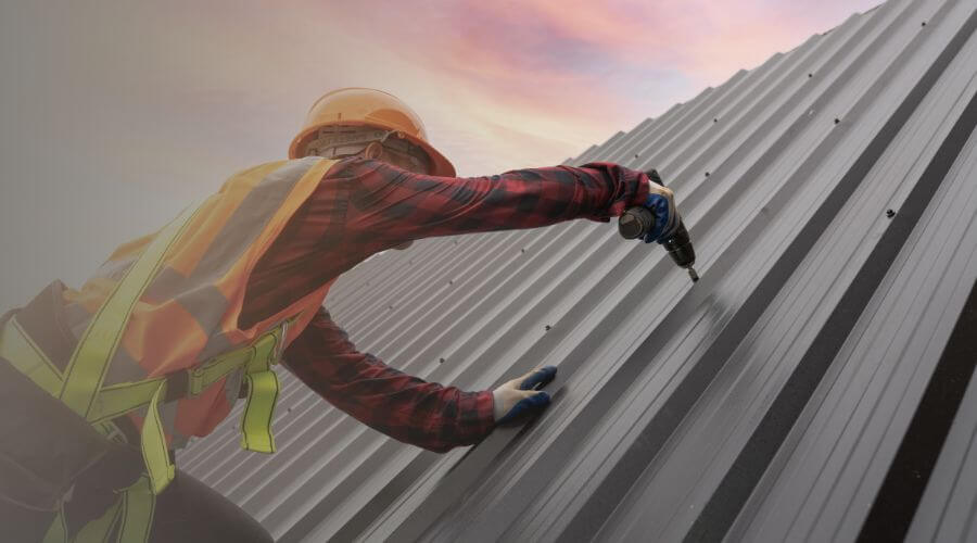 Professional gutter cleaning in Lynch, KY